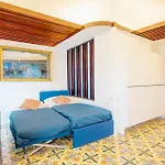 Daire Round House